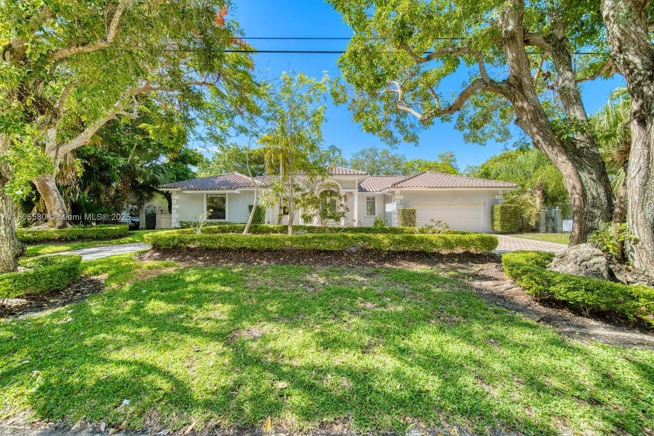 1442 Coruna Ave - Photo 2 of 48