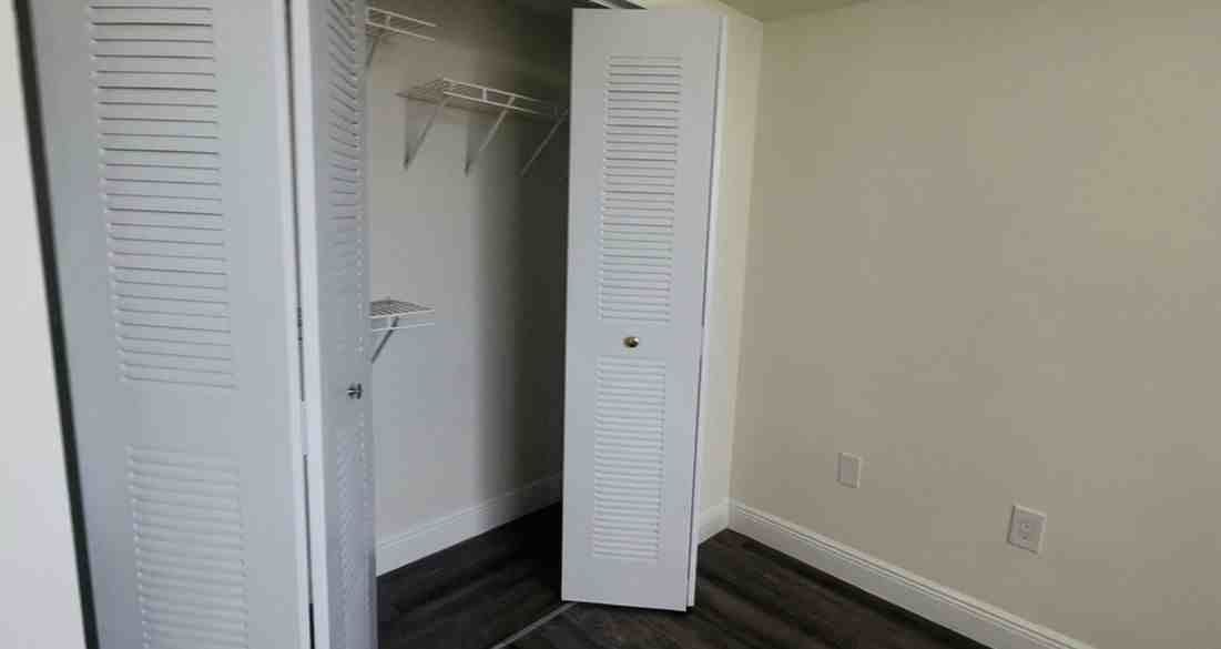 18640 Nw 67th Ave #307 - Photo 2 of 8