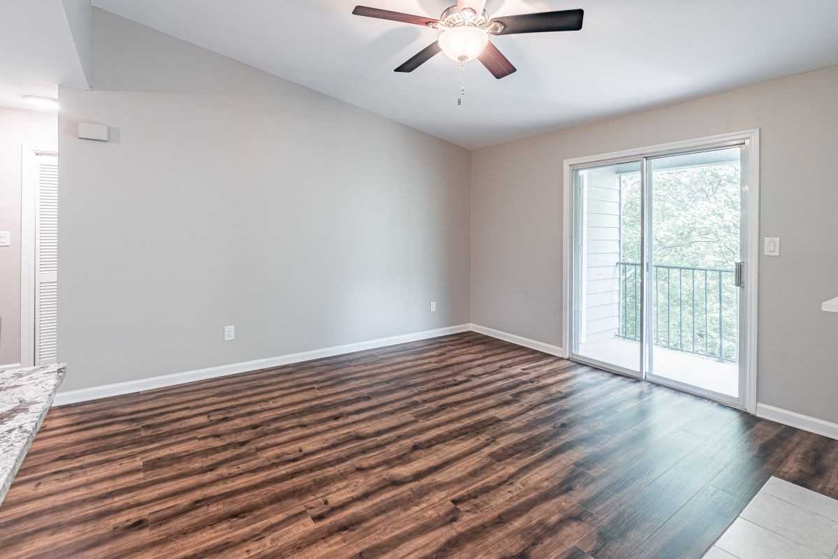 547 Granville Ct - Photo 3 of 29