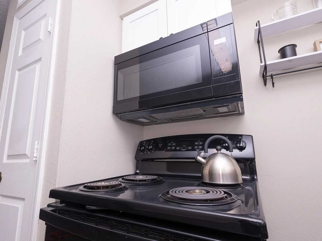 The Pines - Photo 2 of 23