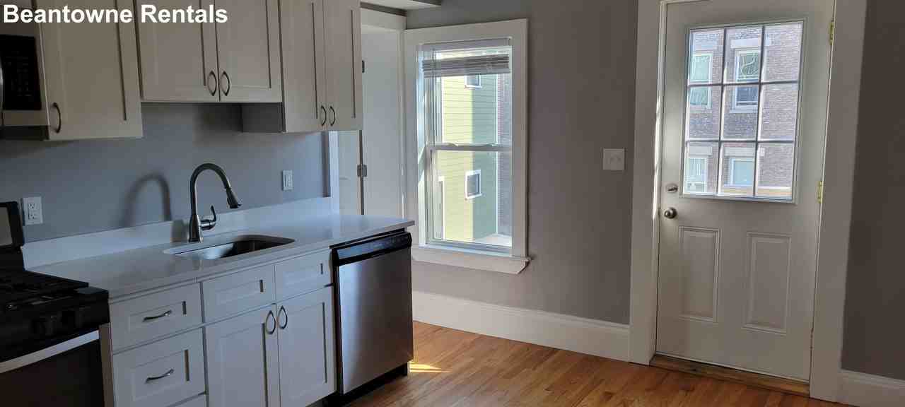 Mount Pleasant Pl #2 - Photo 4 of 13