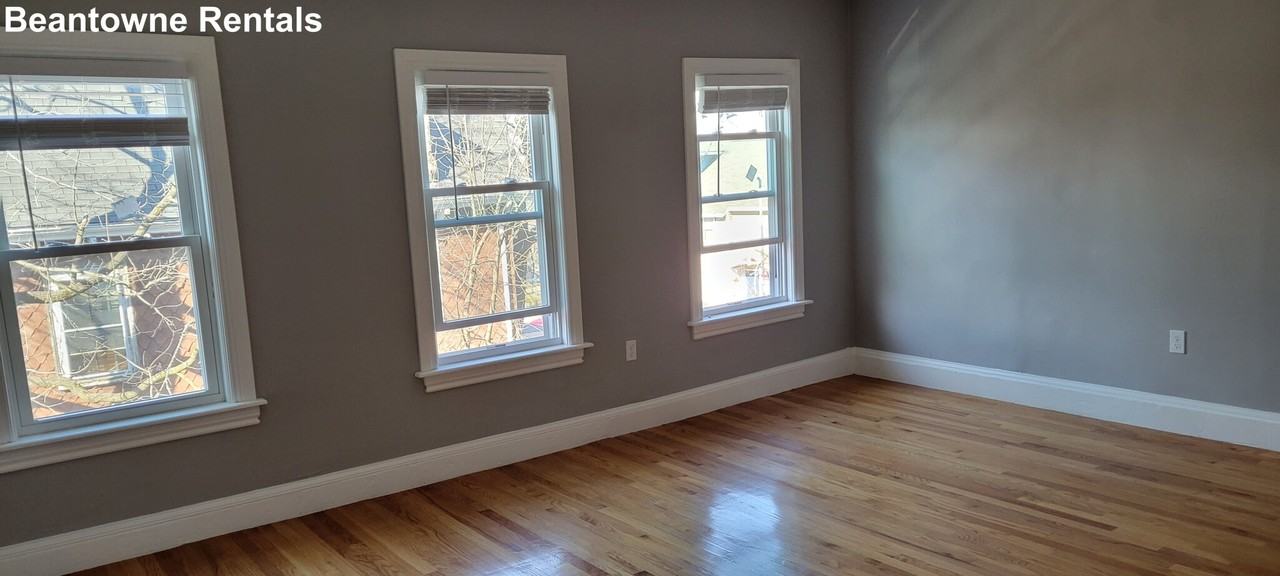 Mount Pleasant Pl #2 - Photo 6 of 13