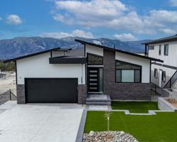 featured image of 1097 Antler Drive