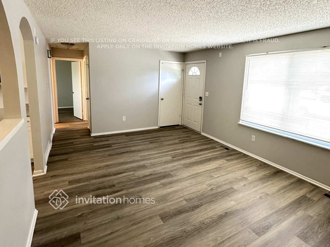 2761 S Jasper St - Photo 2 of 14