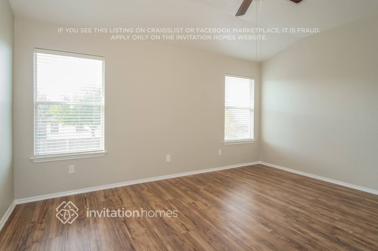 14820 Lipton Ln - Photo 7 of 17
