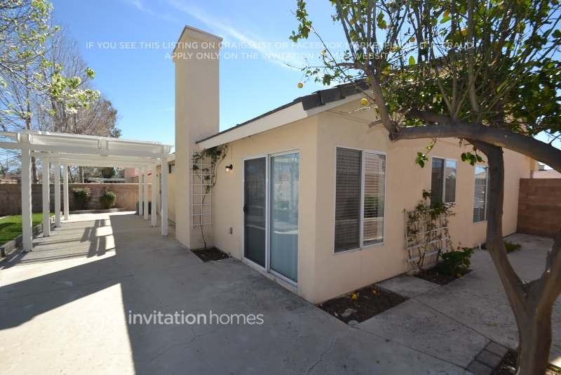 2772 W Rancho Vista Dr - Photo 2 of 4