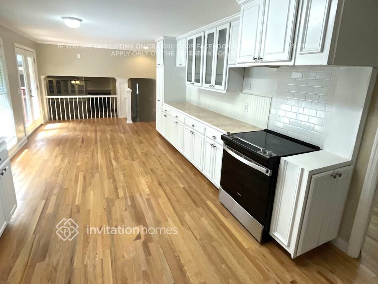 960 Hunterhill Dr - Photo 7 of 21
