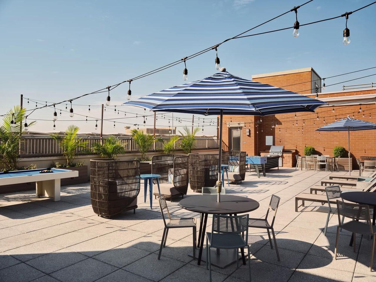 The Metropolitan at 40 Park - Photo 5 of 45