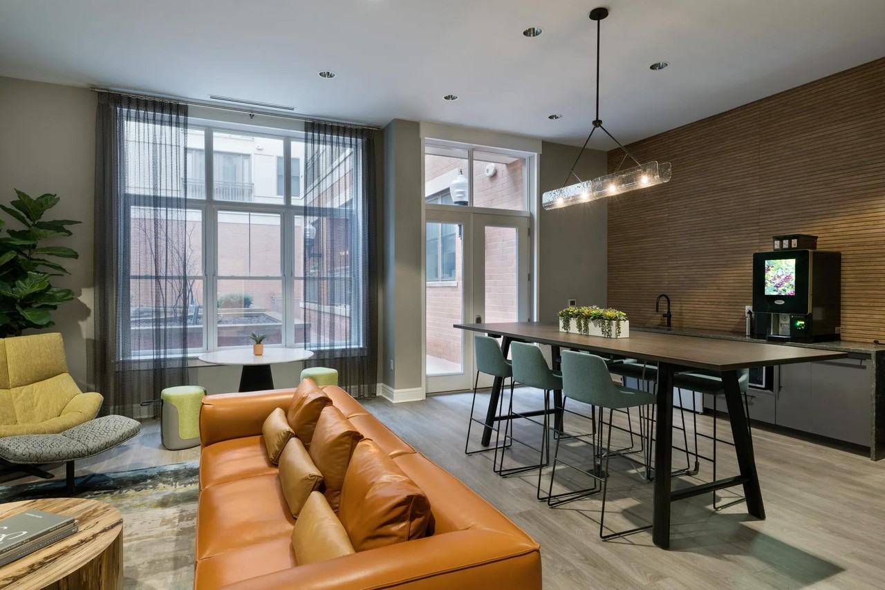 The Metropolitan at 40 Park - Photo 6 of 45