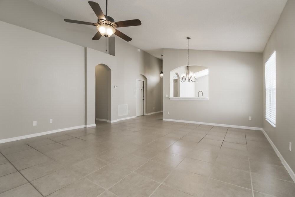 10139 Rivers Trail Dr - Photo 3 of 16