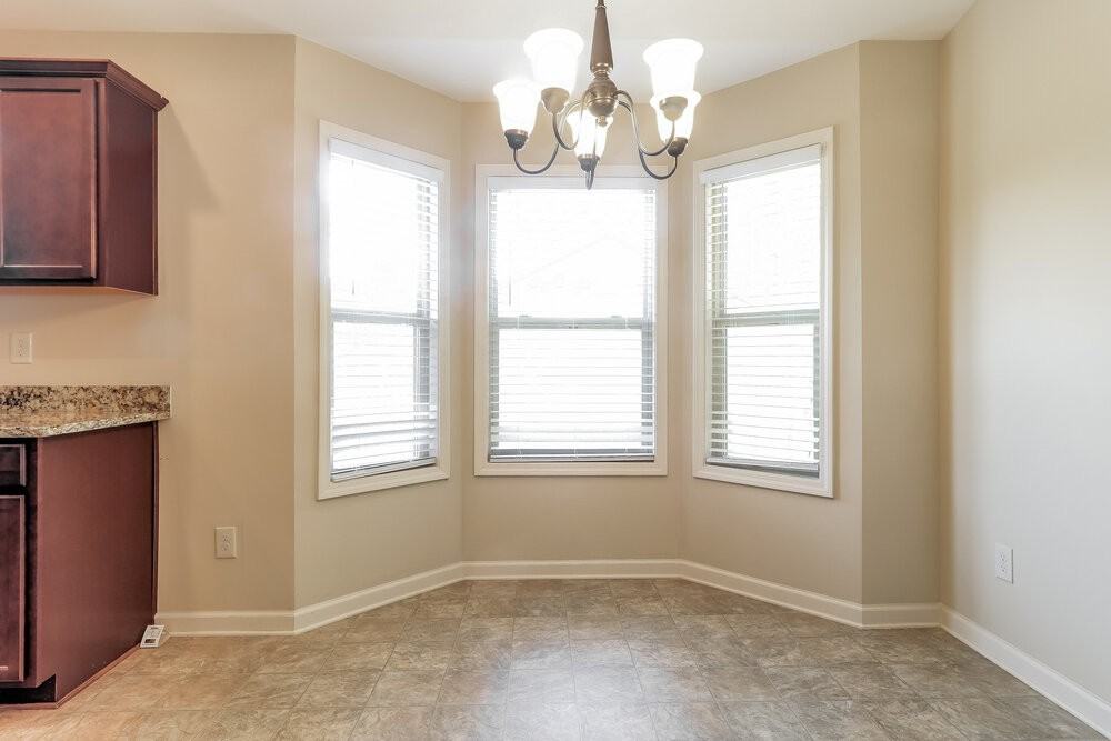 100 Comet Ct - Photo 5 of 15