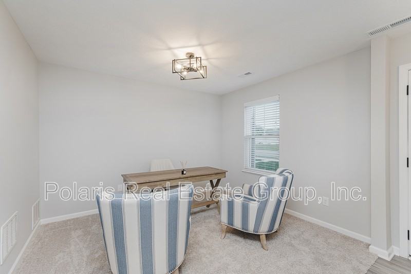 4321 Barrel Ln - Photo 4 of 29