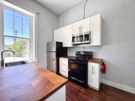 featured image of 286 E Main St