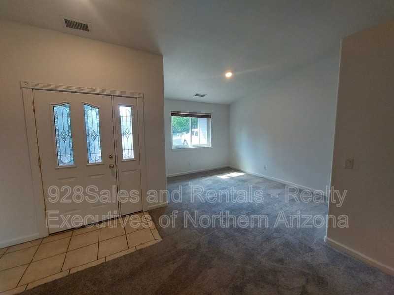 1469 W Weston Trl - Photo 2 of 9