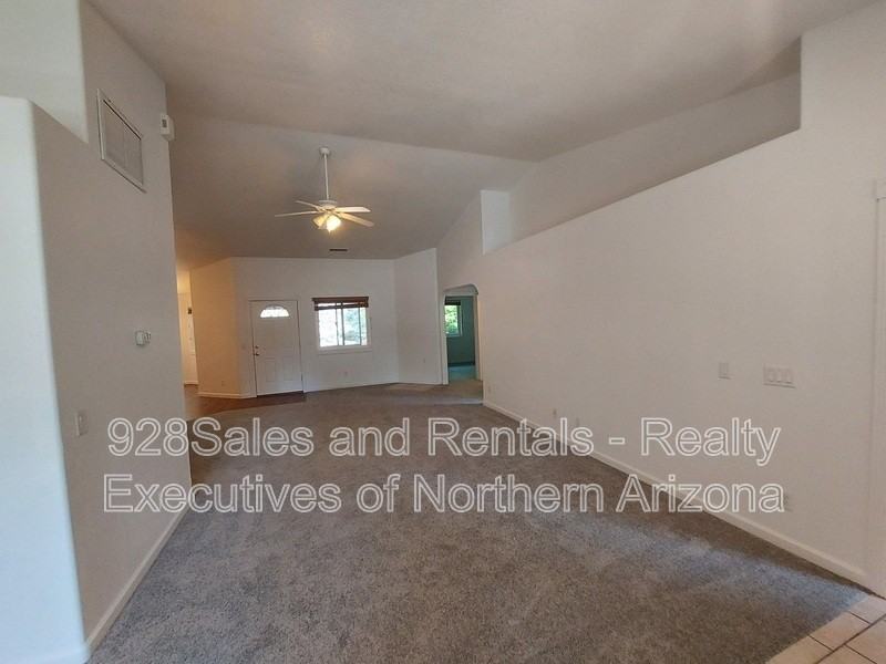 1469 W Weston Trl - Photo 3 of 9