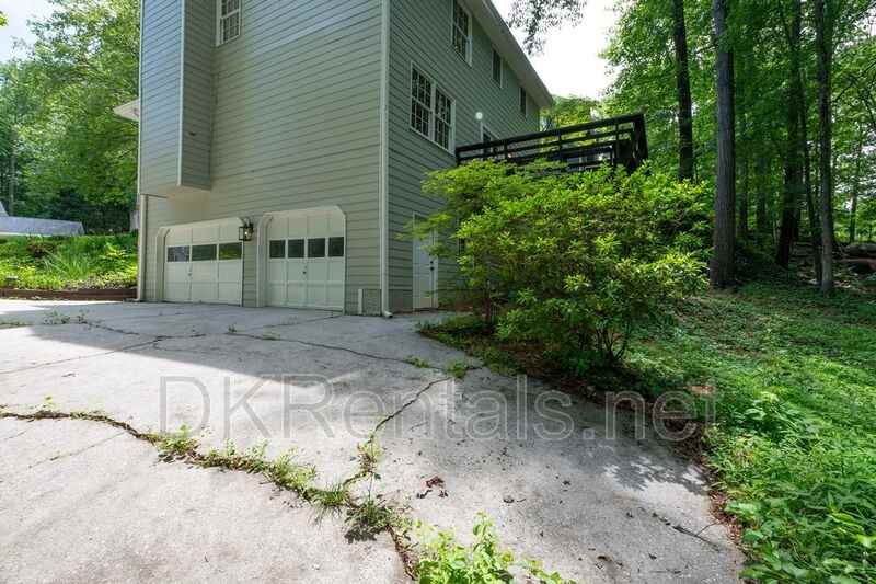 3787 Etna Drive - Photo 5 of 36