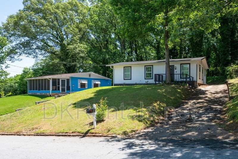 338 Lincoln St Sw - Photo 2 of 25