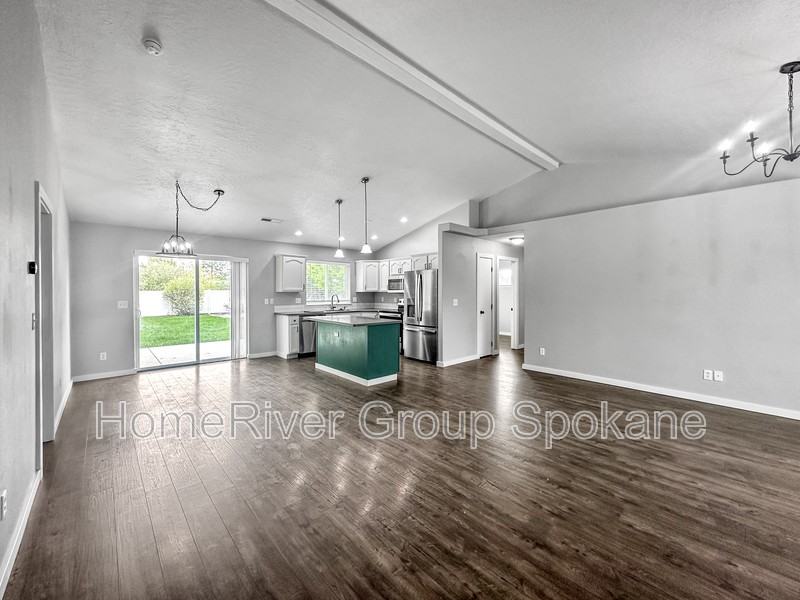 420 E Norma Lee Ave - Photo 3 of 18