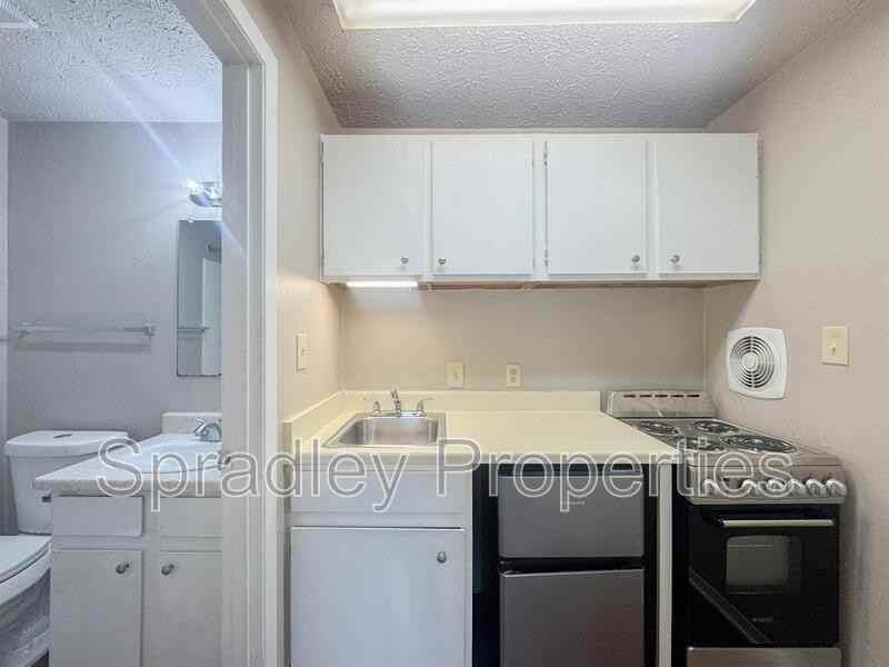 608 John Paul Jones Dr #140 - Photo 3 of 6