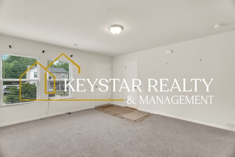 2205 Sawgrass Rd - Photo 3 of 18