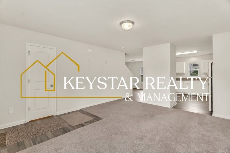 2205 Sawgrass Rd - Photo 4 of 18