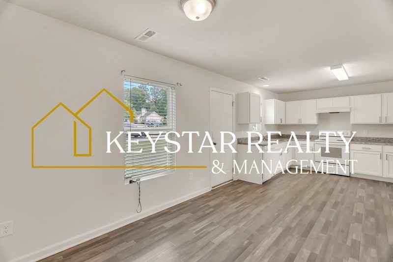 2205 Sawgrass Rd - Photo 6 of 18