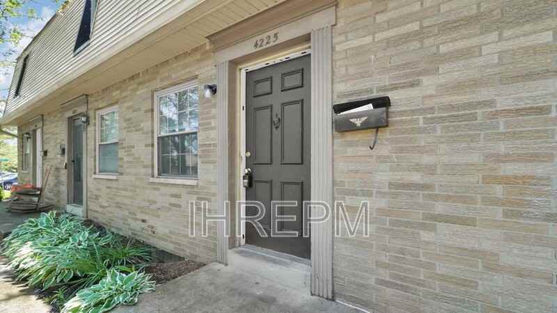 4225 Morsetowne Ct W - Photo 2 of 27