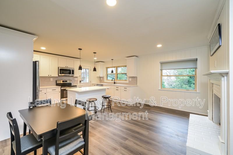 147 Harmon Ave - Photo 6 of 9