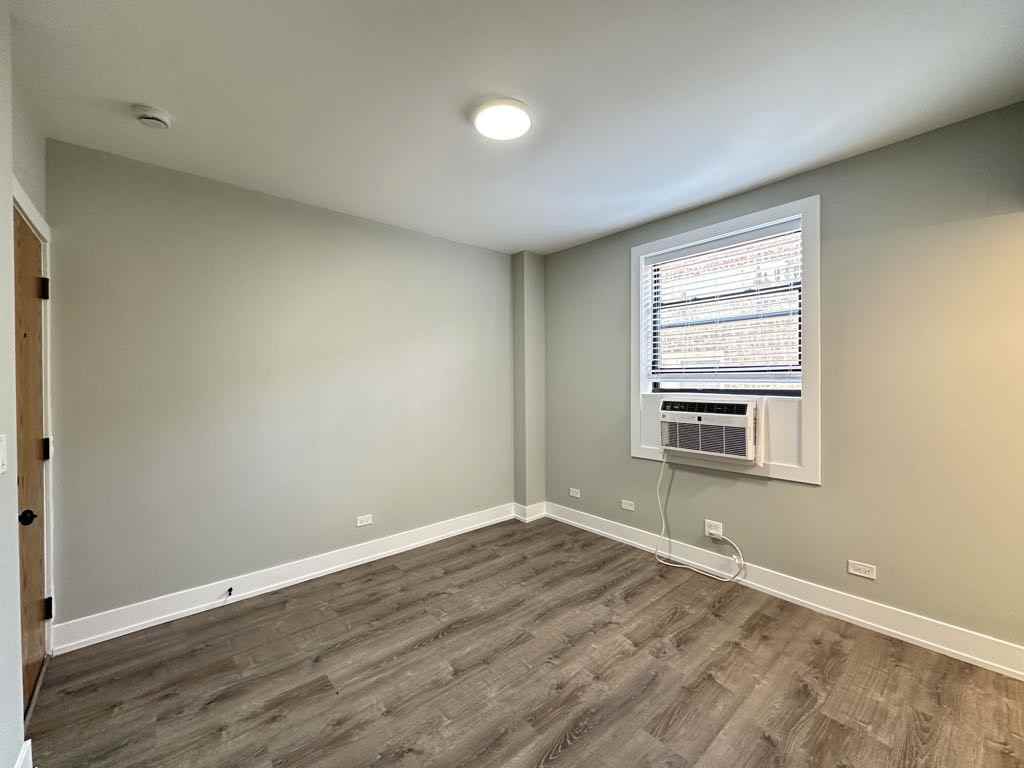 505 W Belmont Ave #4F - Photo 6 of 21