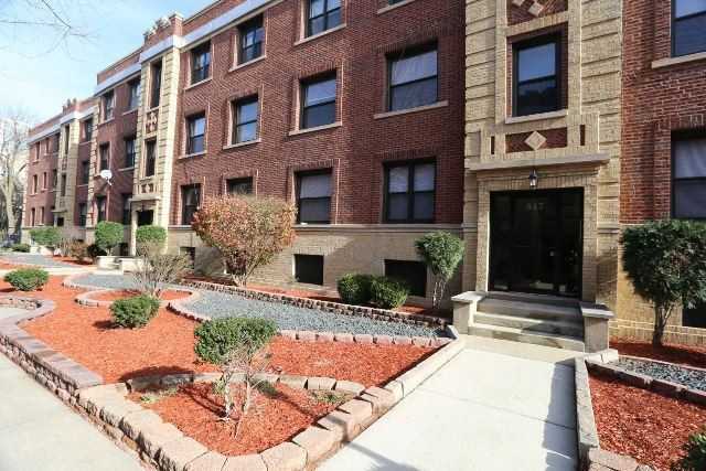 825 W Waveland Ave #2S