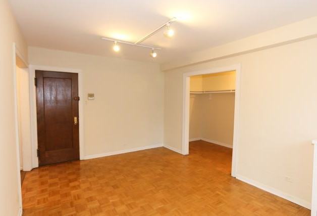 739 W Belmont Ave #115 - Photo 6 of 13