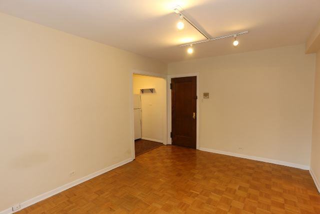 739 W Belmont Ave #115 - Photo 7 of 13