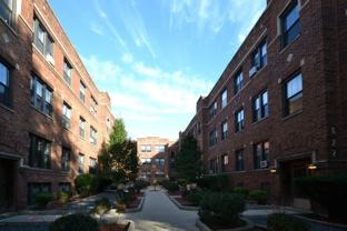 630 W Cornelia Ave #3N - Photo 1 of 1