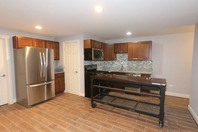 1446 W Fullerton Ave #BS - Photo 4 of 21