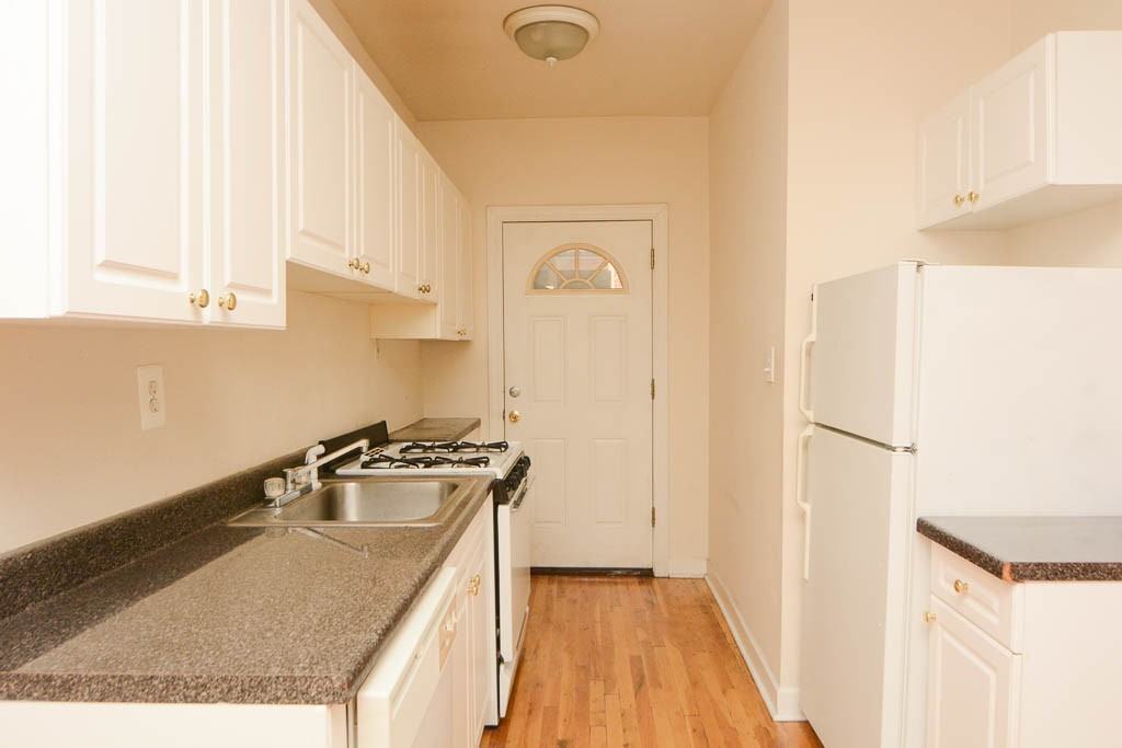CORNELIA + BROADWAY #2S - Photo 2 of 21