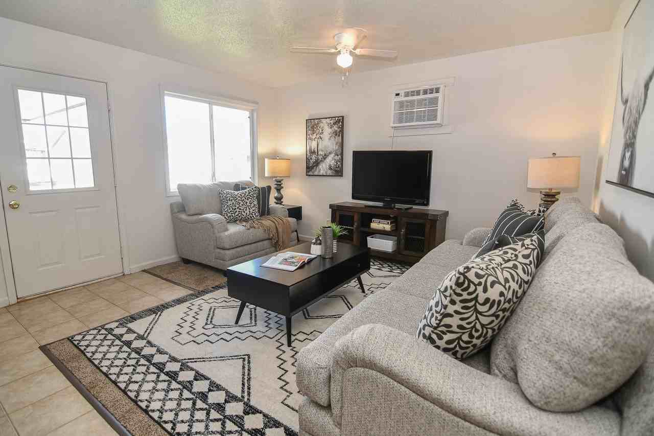 6th Ave W Grinnell - Photo 2 of 26