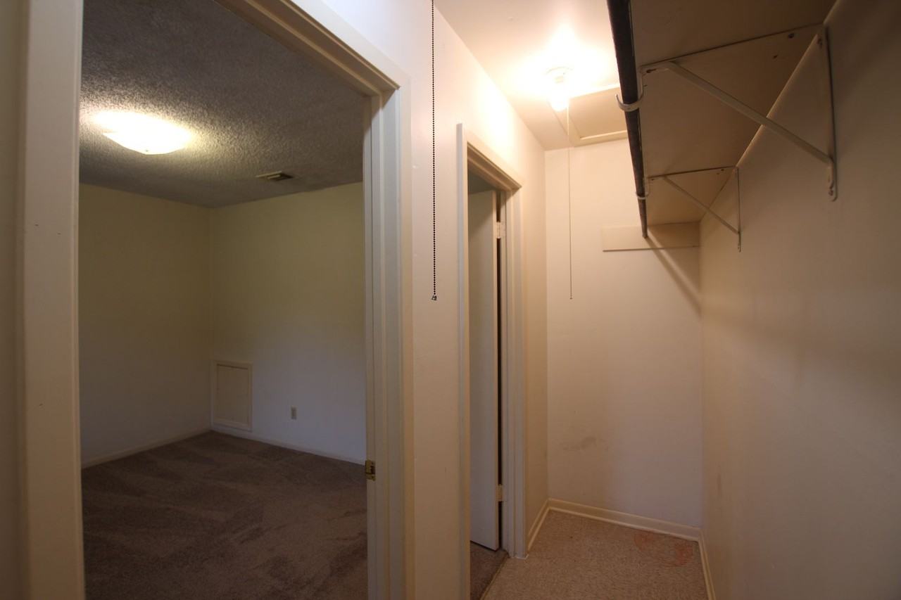 12414 Cimmarron Dr - Photo 4 of 21