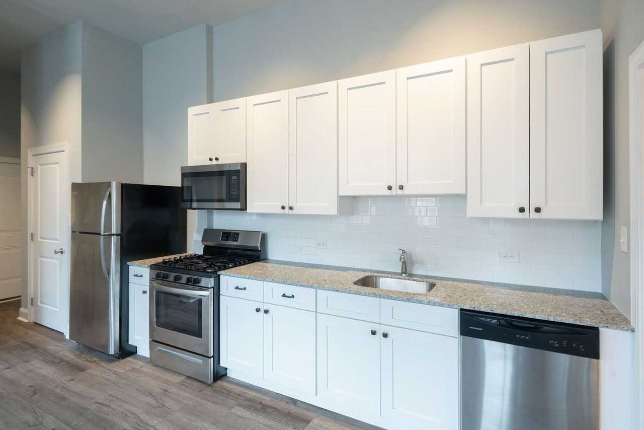 635 W. Girard Avenue - Photo 3 of 28