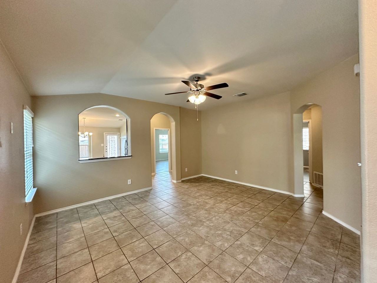 3312 Lorne Dr - Photo 3 of 34