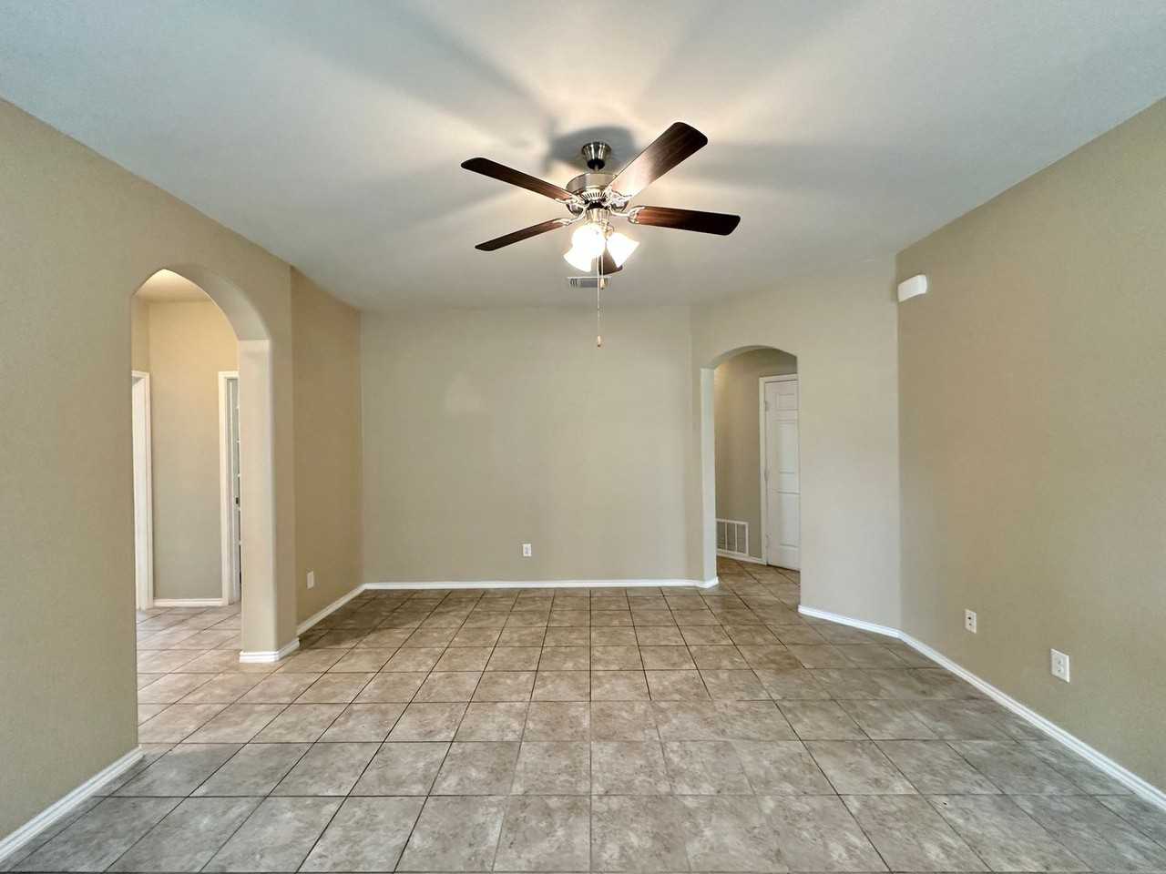 3312 Lorne Dr - Photo 4 of 34