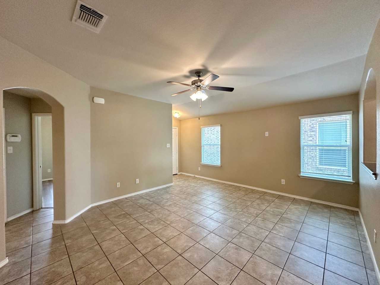 3312 Lorne Dr - Photo 7 of 34