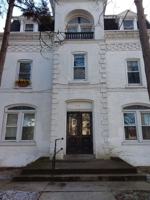 featured image of 1142 W Walnut St