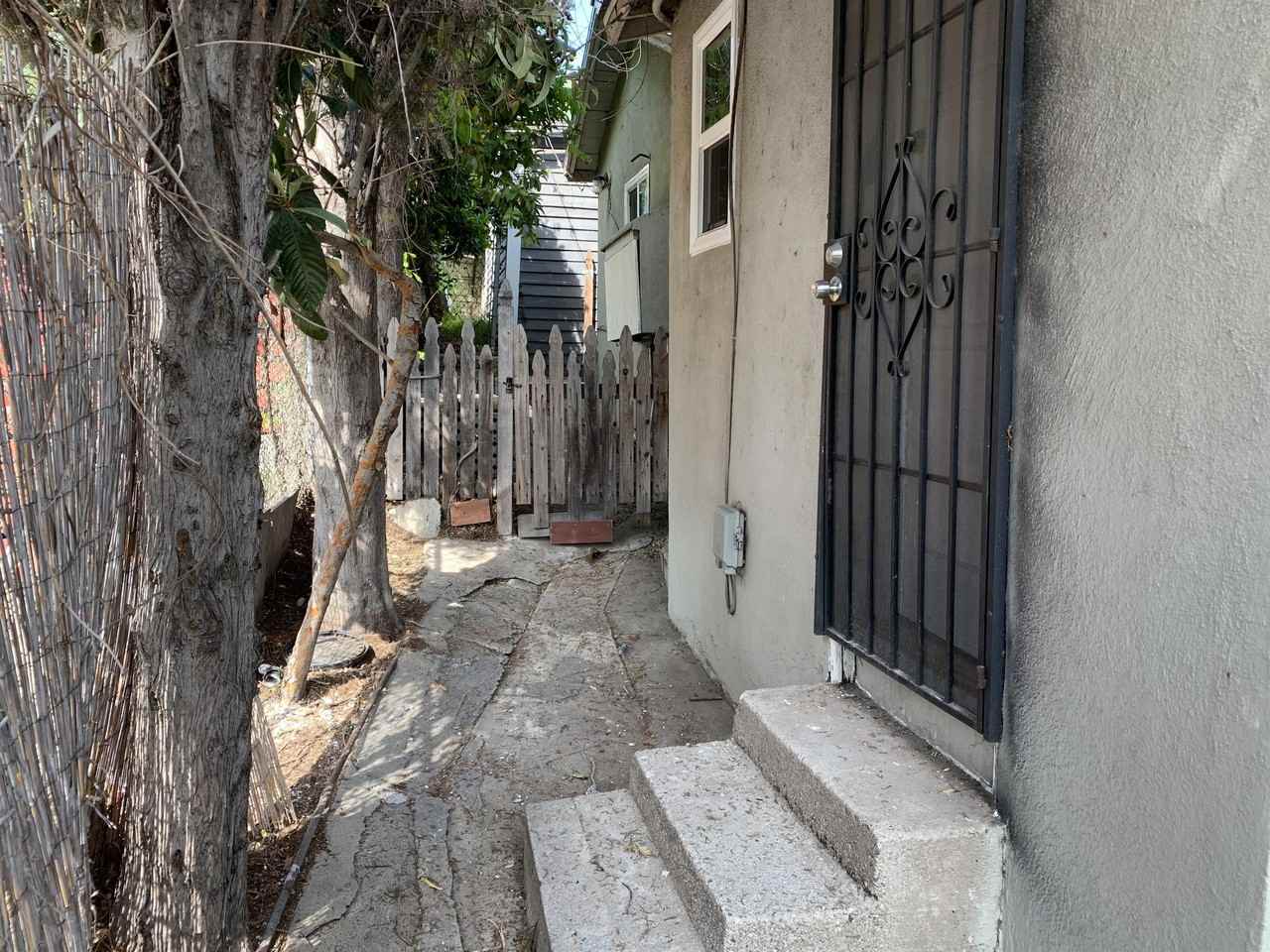 1101 Waterloo Street - Photo 7 of 23