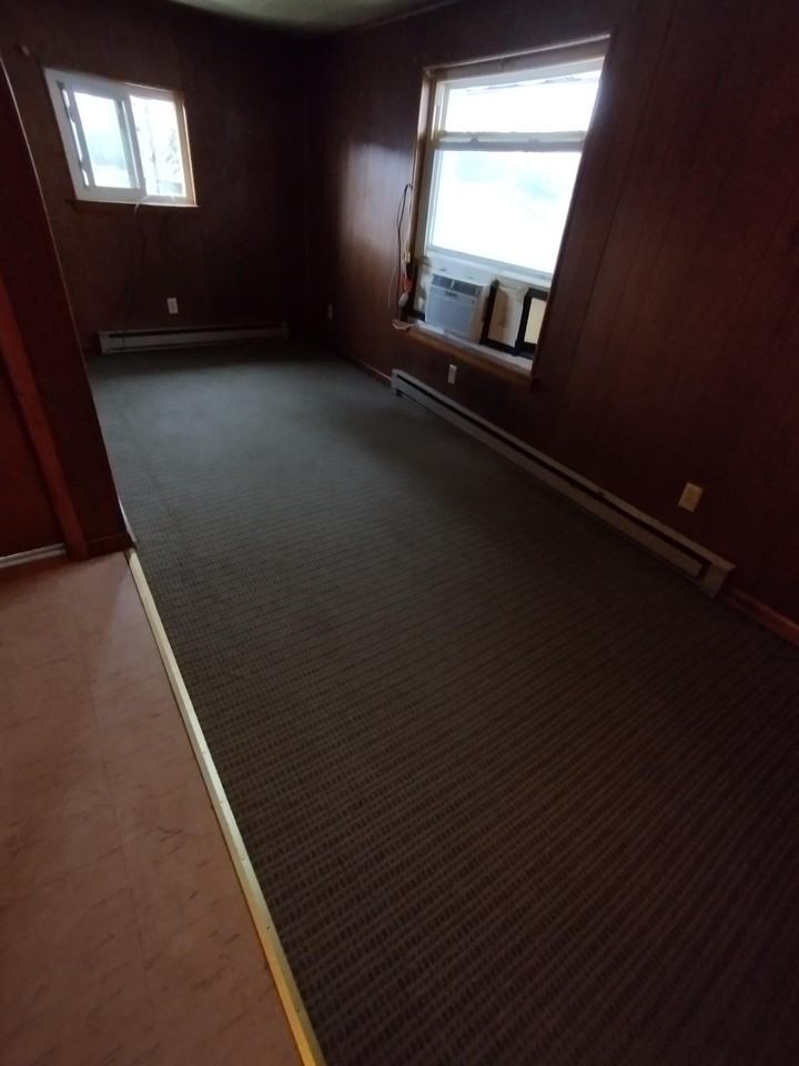 126 4th Street Southwest - Photo 5 of 12