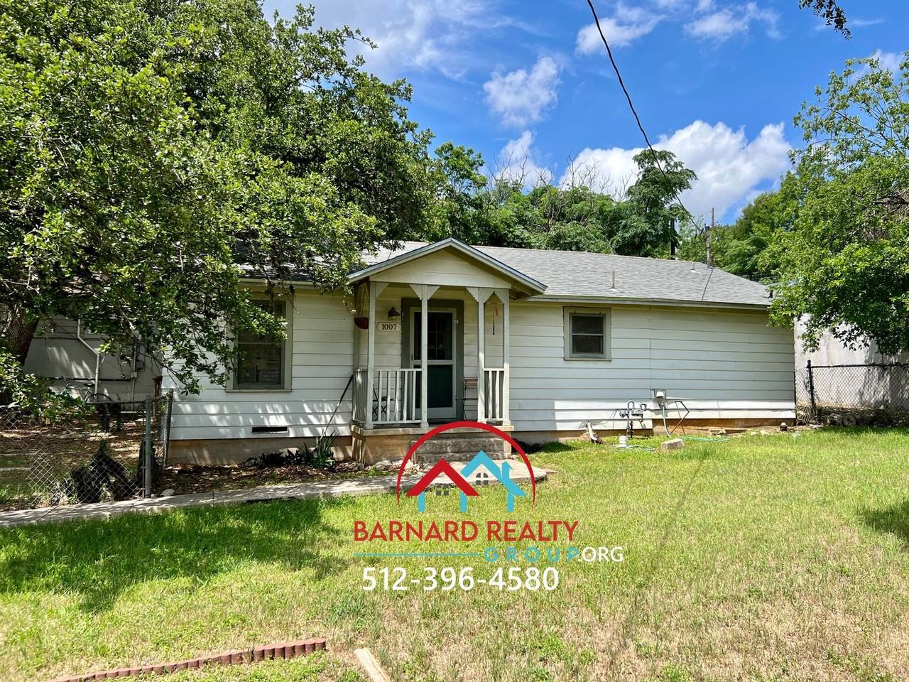 1007 N Lbj Dr - Photo 2 of 23