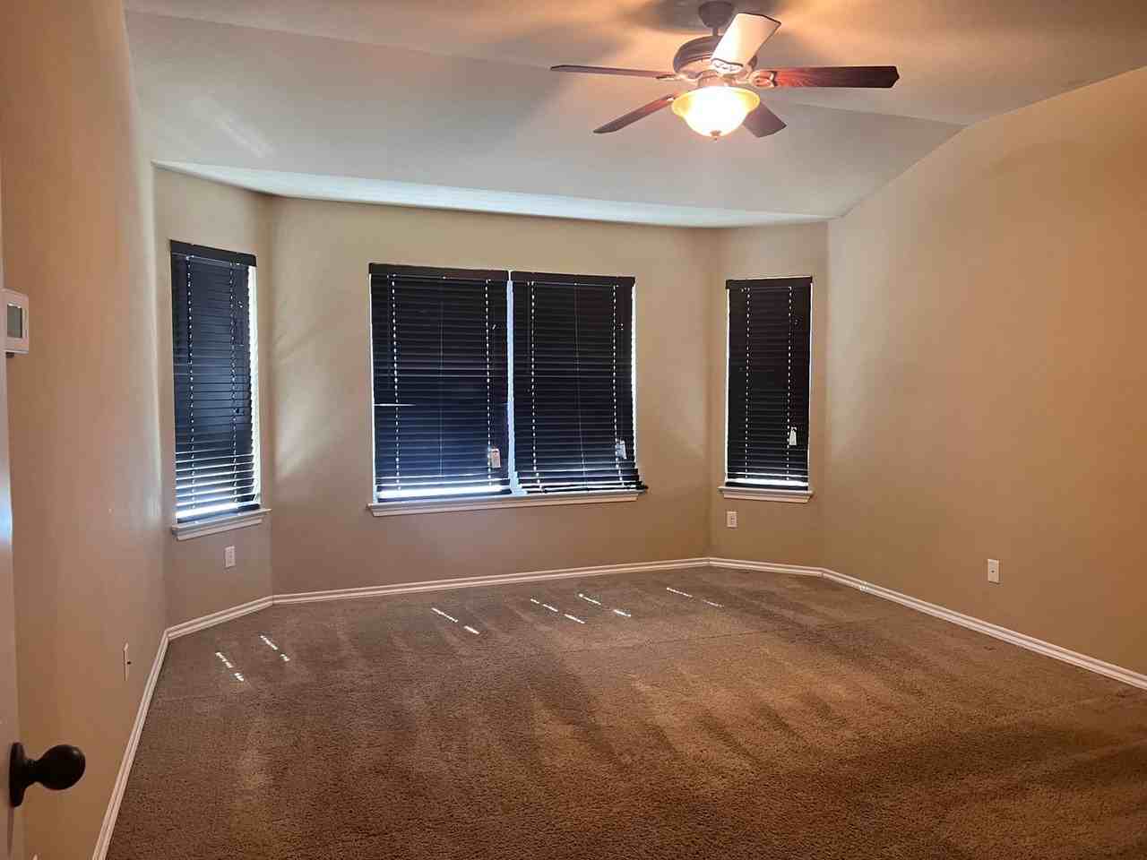 2504 Inspiration Dr - Photo 7 of 17