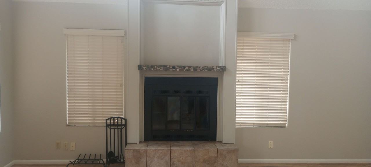 525 Oak St - Photo 4 of 21