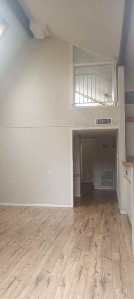 525 Oak St - Photo 7 of 21