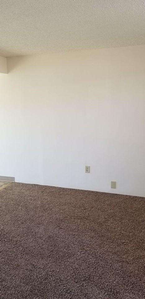 24 Nevada St - Photo 2 of 7