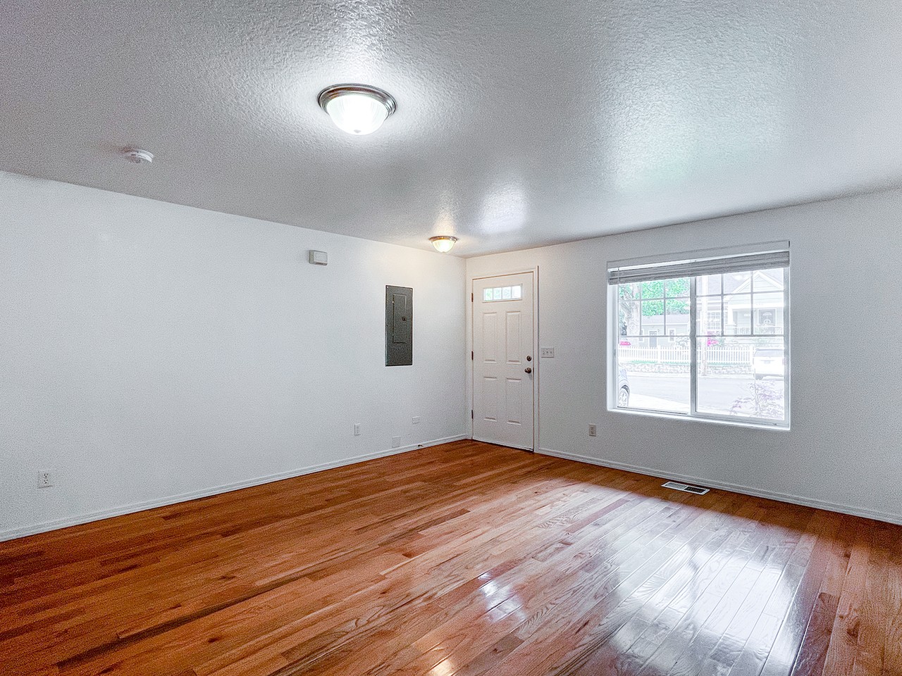 15820 Se Pine St - Photo 7 of 36